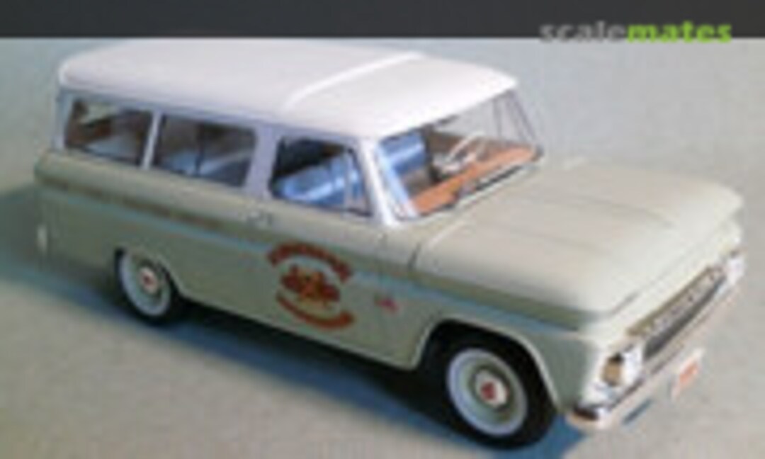 1966 Chevrolet Suburban 1:25