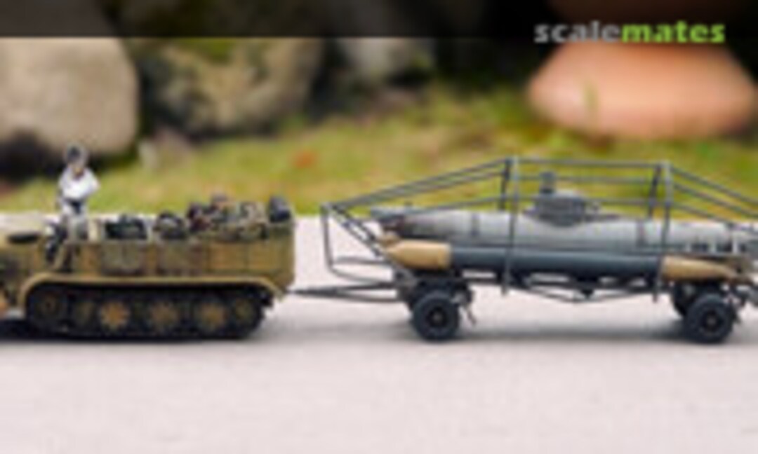 Sd.Kfz.7 mit Kleinst-U-Boot Biber 1:72