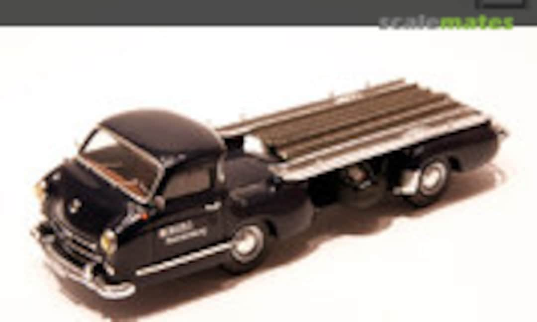 Mercedes-Benz race transporter 1:43