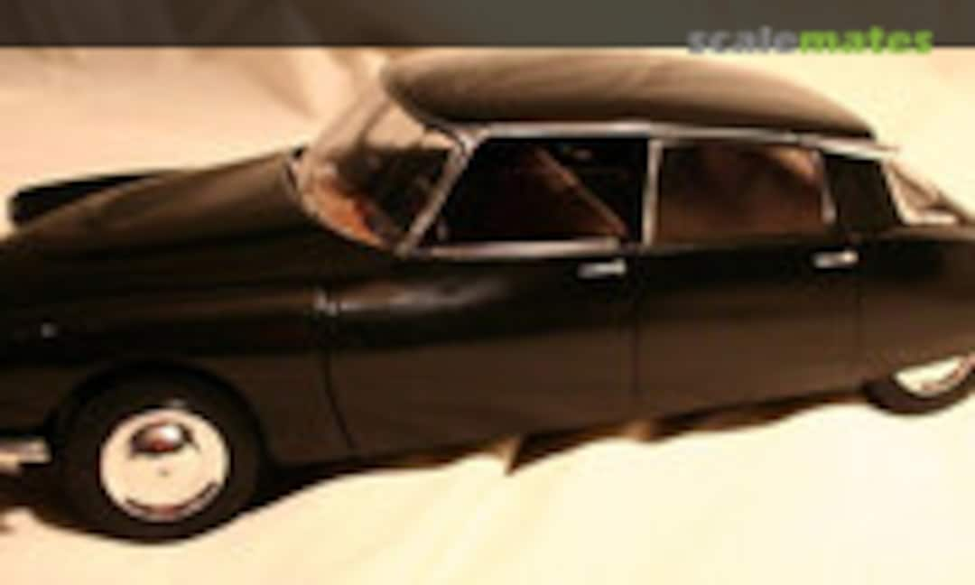 Citroen DS 19 1:16