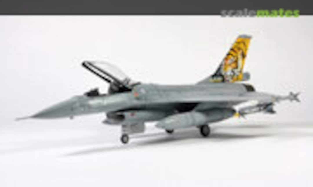 General Dynamics F-16AM Fighting Falcon 1:48