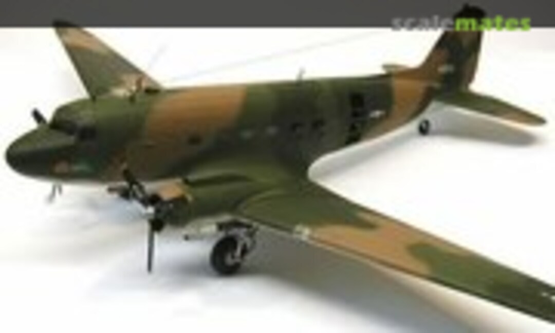 Douglas AC-47D Spooky 1:72