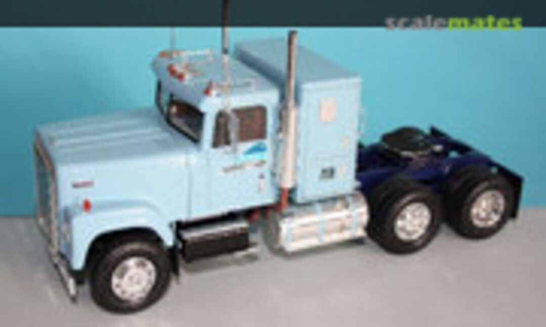 International Transtar 4300 1:25