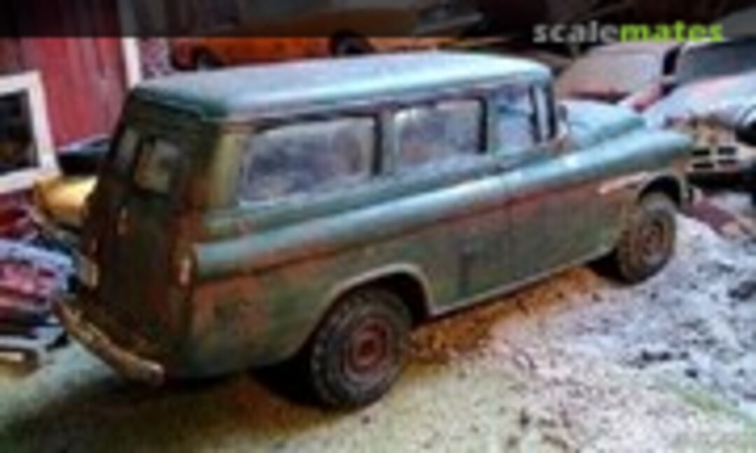 Chevrolet Suburban´55 1:25