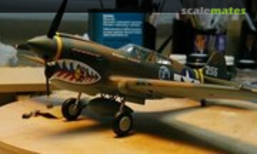 Curtiss P-40K Warhawk 1:48