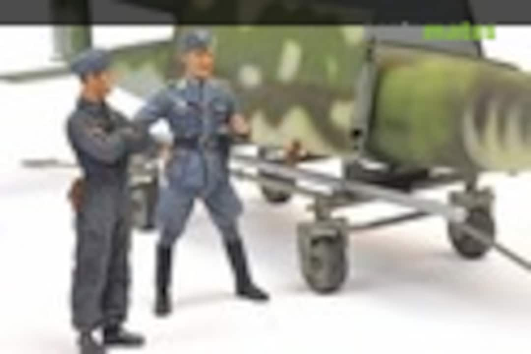 Luftwaffe Officer & Mechanic 1:32