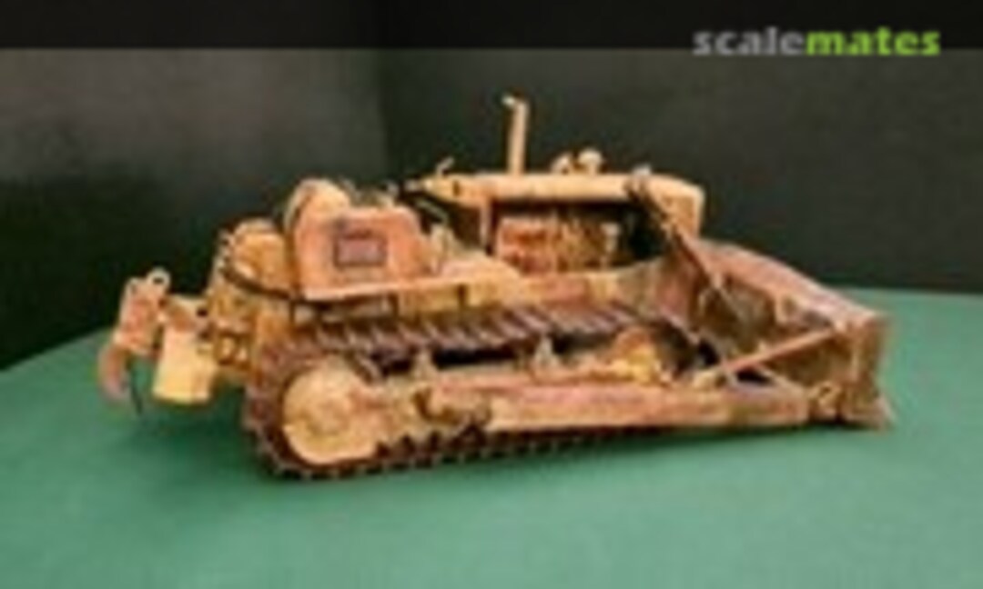 Caterpillar D8H Bulldozer 1:25