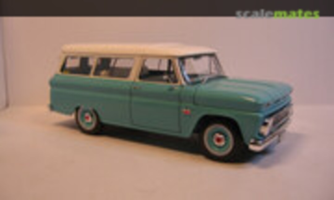 ´66 Chevy Suburban 1:25