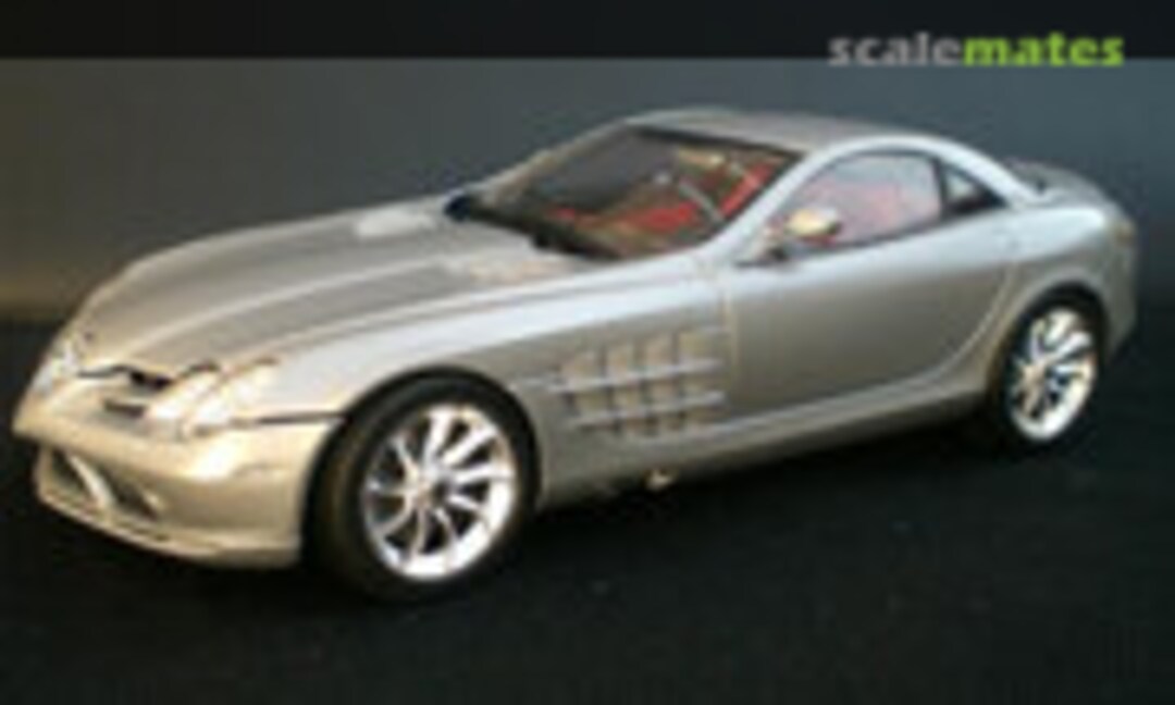 Mercedes-Benz SLR McLaren 1:24