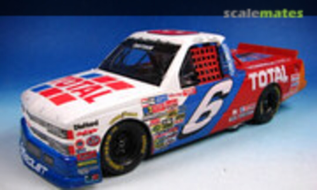 1996 Chevrolet Silverado 1:24