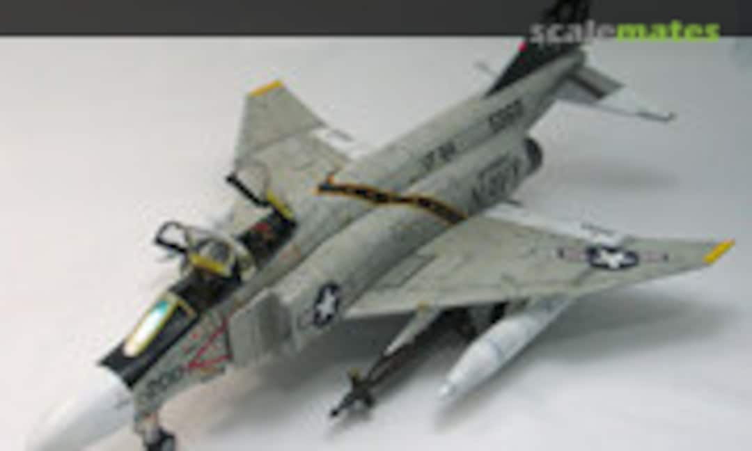 McDonnell Douglas F-4J Phantom II 1:48