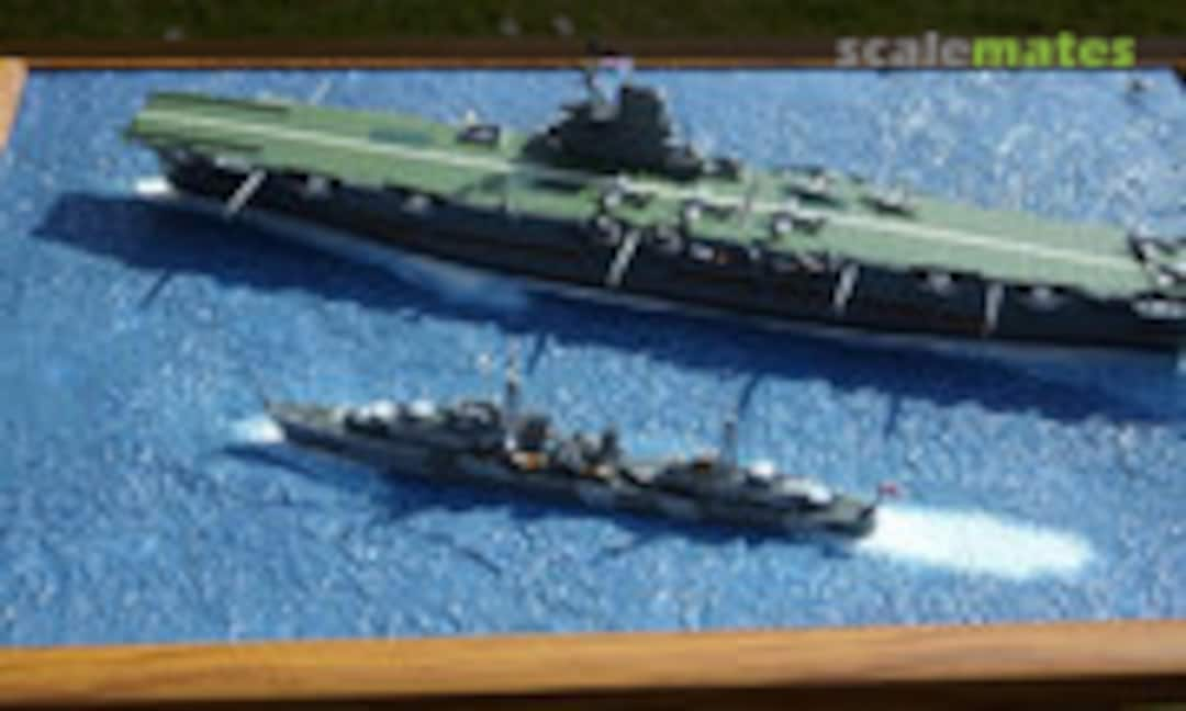 HMS Ark Royal mit Tribal Class Destroyer 1:720