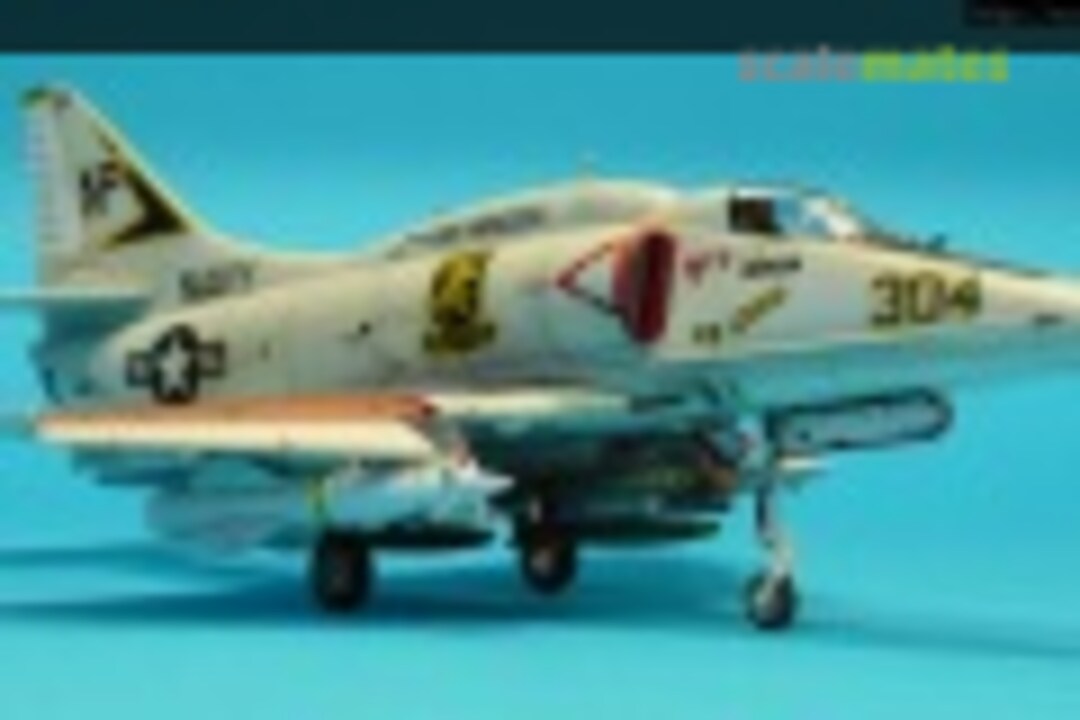 Douglas A-4F Skyhawk 1:72