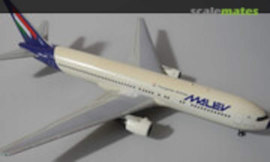 Boeing 767-375ER 1:200