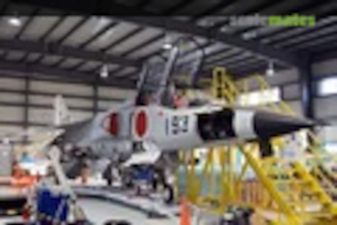 Mitsubishi T-2 Walkaround