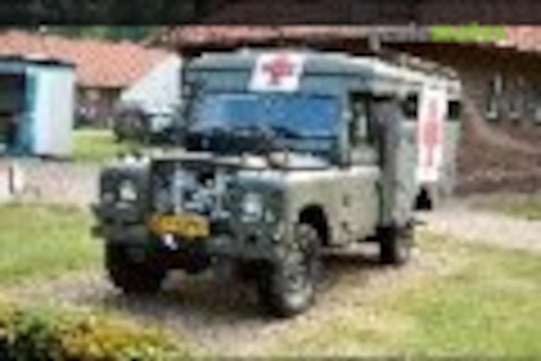 Land Rover 109 D