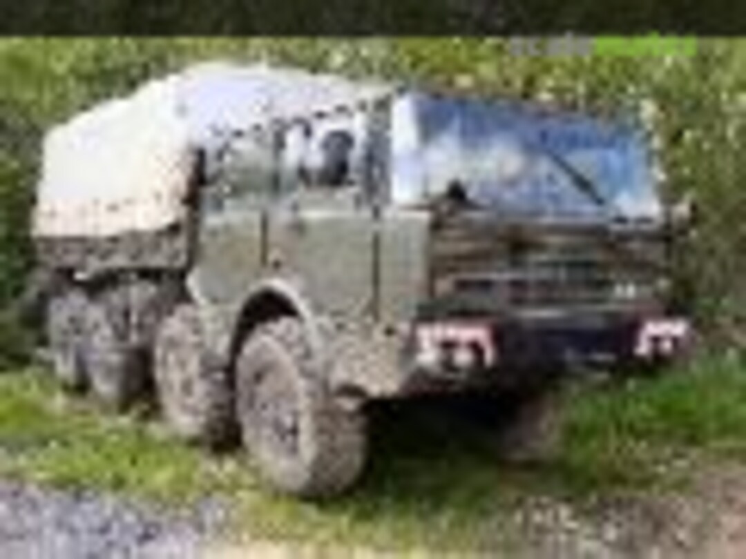 Tatra T813 8X8 Kolos